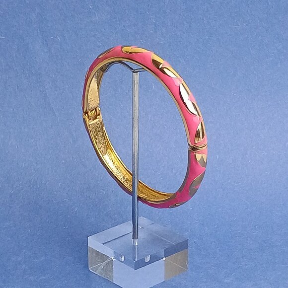 Abstract Geo Leaf Pattern Pink Enamel Hinge Bangle Skinny Bracelet Gold Tone - Picture 3 of 5